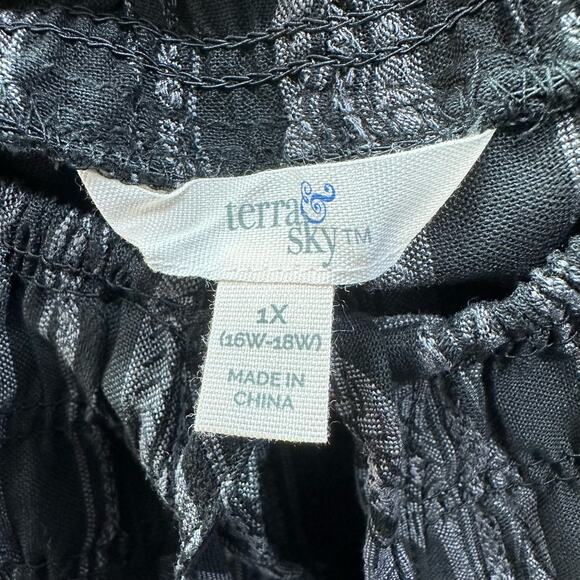 Terra & Sky Peasant Maxi Dress Black Ikat Stripe Tiered Long Sleeve Plus Size 1X - Picture 2 of 10